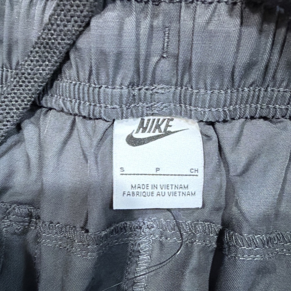 Nike Men's SMALL Sportswear Air Play Woven Cargo Pants Smoke Grey HJ0829-070 NSW - Picture 5 of 11